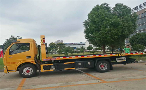 徐州定远24小时拖车救援电话号码，定远道路救援公司怎么收费的